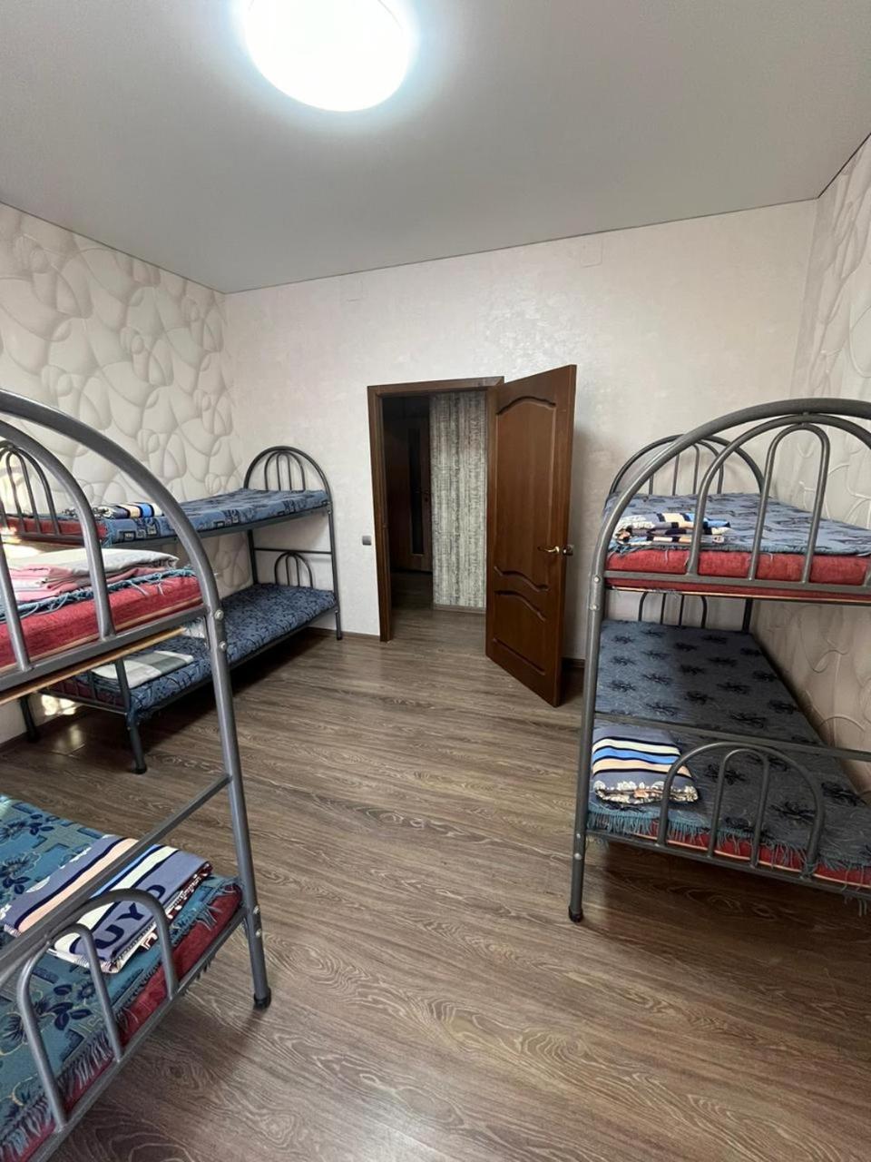 Apartments On Mustafa Ozturk อัลมาตี ภายนอก รูปภาพ