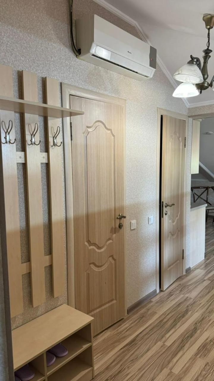 Apartments On Mustafa Ozturk อัลมาตี ภายนอก รูปภาพ