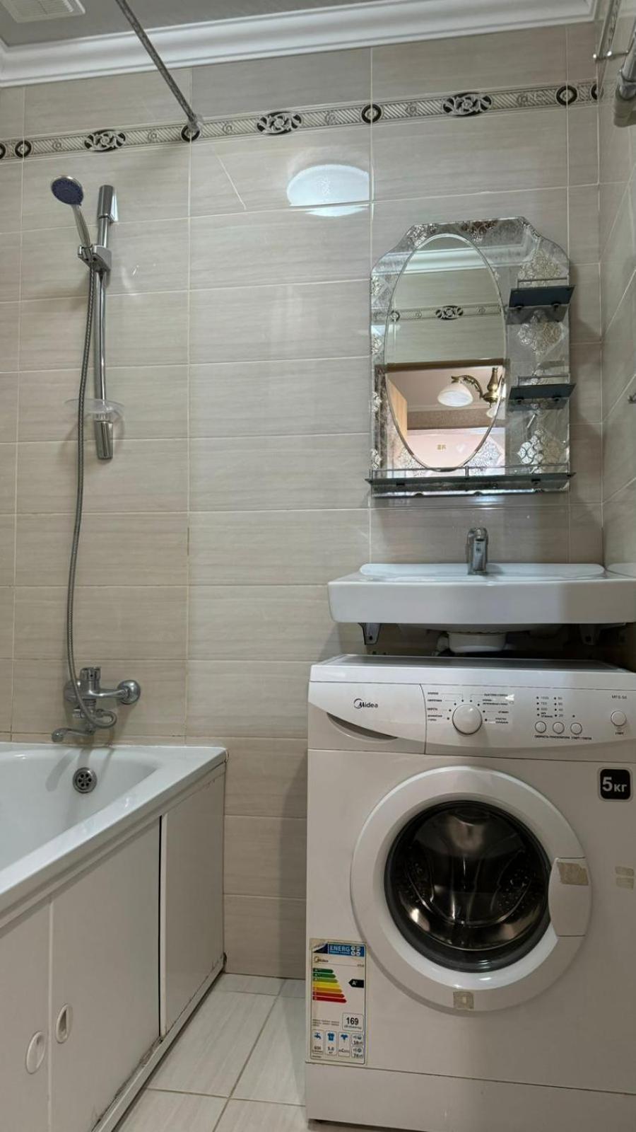 Apartments On Mustafa Ozturk อัลมาตี ภายนอก รูปภาพ